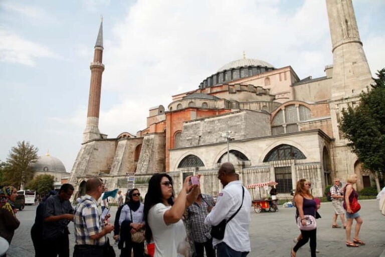 Hagia Sophia, Topkap Palace, Blue Mosque Guided Small Group - A Deep Dive into the Experience