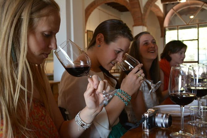 Half-Day Chianti Tour to 2 Wineries with Wine Tastings and Meal - Why This Tour Offers Excellent Value