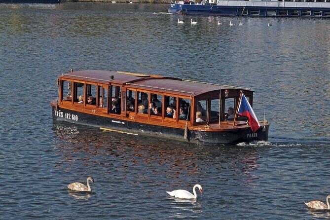 Half-Day Custom Private Walking Tour of Prague Including River Cruise - Who Should Consider This Tour?
