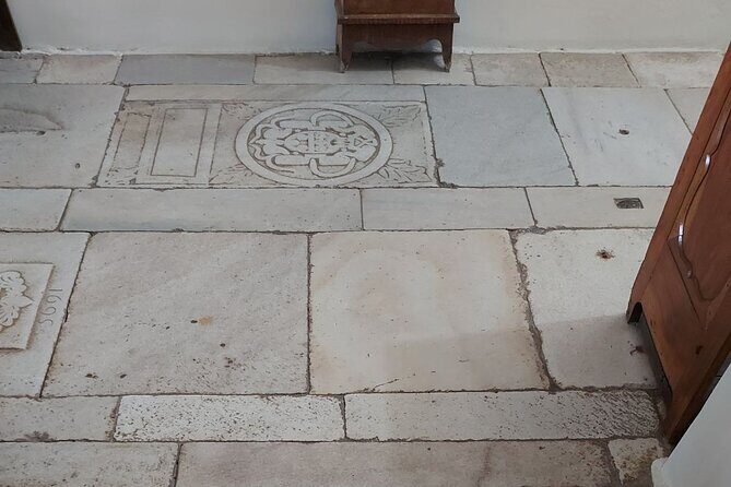 Half-Day Naxos Old Town, Castle and Apollo Temple Private Tour - Practical Details: What to Expect