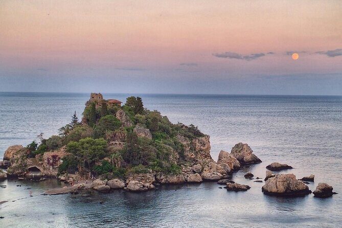 Half Day Private Tour to Messina Taormina and Castelmola - FAQ