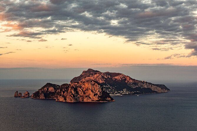 Half day to discover the fascinating island of Capri - An In-Depth Look at the Capri Half-Day Boat Tour