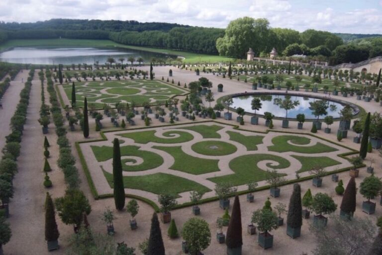 Half Day Versailles Palace & Gardens Tour From Versailles - Who Should Book This Tour?