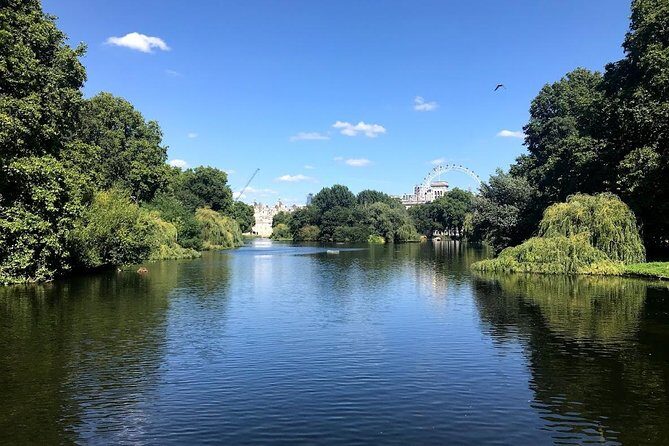 Half Day Walking Tour of Traditional London by Walking & Public Transportation - A Deep Dive into the Tour Itinerary