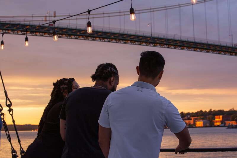 Halifax Sunset Cruise Aboard the Tall Ship Silva - Authentic Maritime Charm Meets Relaxed Entertainment