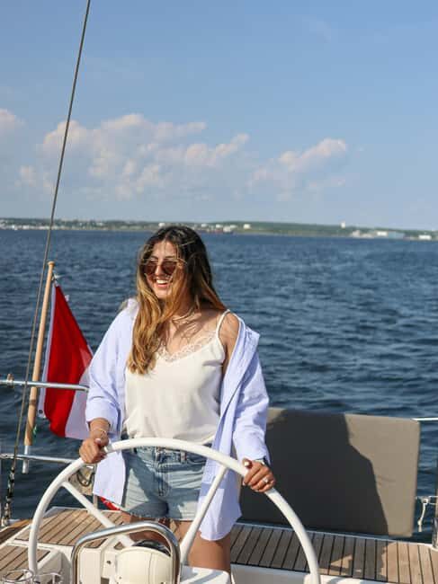 Halifax: Sunset Wine and Cheese Sailboat Cruise - FAQ