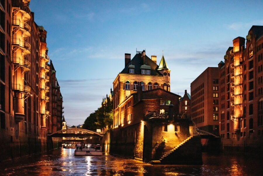 Hamburg: 1-Hour Evening Harbor Lights Cruise - Final Thoughts