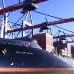 Hamburg: 1-Hour Harbor Cruise - Itinerary and Key Stops