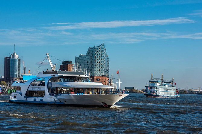 Hamburg: 1-hour harbor tour - Who is this tour best suited for?