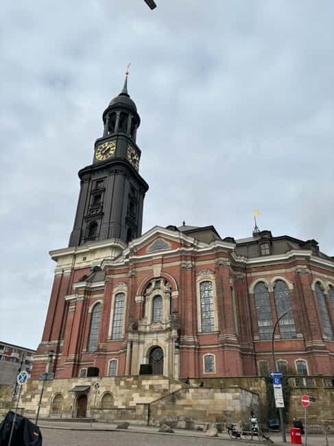 Hamburg: 1-Hour Sightseeing Bus Tour with Live Guide - A Detailed Look at the Hamburg Sightseeing Bus Tour