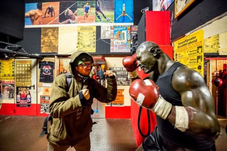 Hamburg: Adults Only Reeperbahn Tour - Why This Tour Offers Great Value