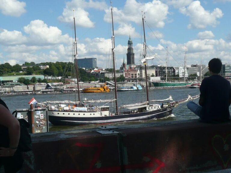 Hamburg: Bike Tour of the Speicherstadt & Old Harbor - Who Would Enjoy This Tour?