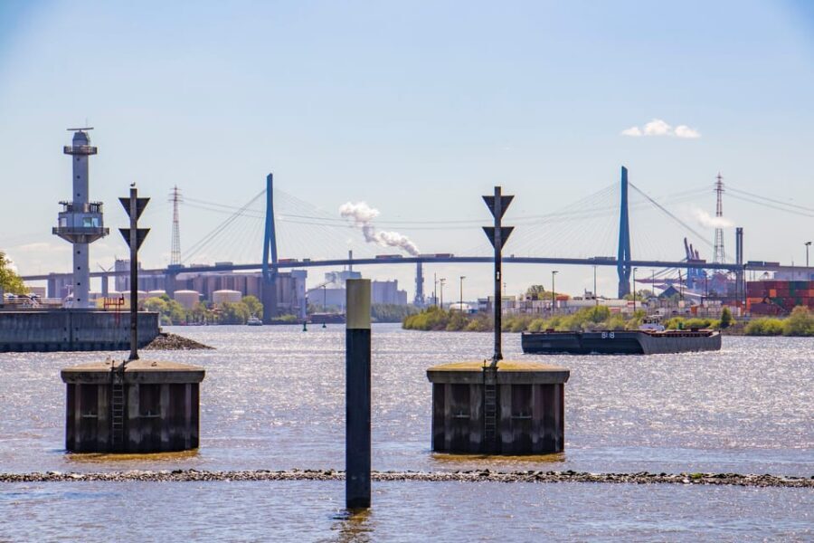 Hamburg: Capture the most Photogenic Spots with a Local - What Makes This Tour Stand Out?