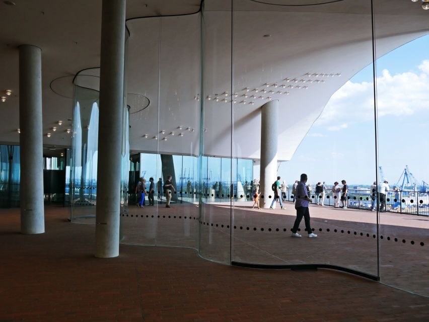 Hamburg: Elphi Plaza Guided Tour with Störtebeker Beer - Authentic Perspectives from Travelers
