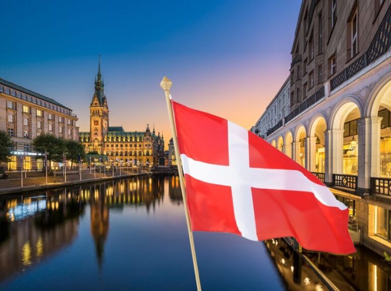 Hamburg: Guided Walking Tour in Danish - A Detailed Look at the Itinerary