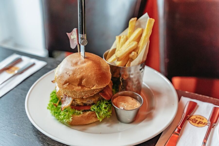 Hamburg: Hard Rock Cafe Skip-the-Line Meal - An Honest Look at the Hamburg Hard Rock Cafe Experience
