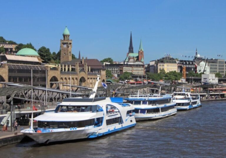 Hamburg: Line F Hop-On Hop-Off Bus and Boat Tour - How the Tour Works: Practical Details