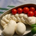 Hamburg: Mozzarella course with accompanying wines - From Milk to Mozzarella: The Art of Cheese-Making
