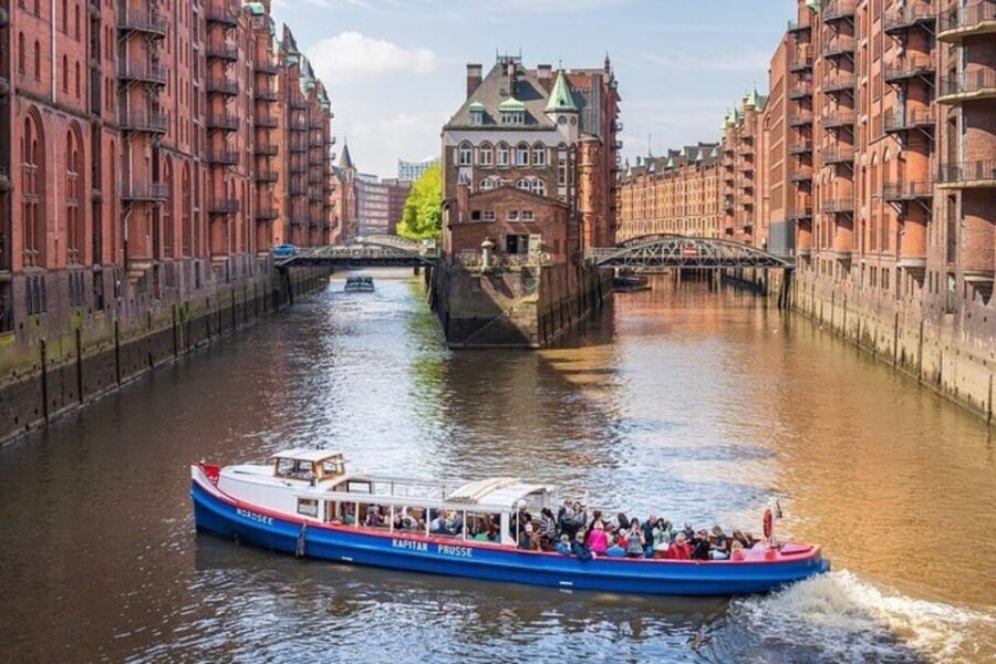 Hamburg: One Hour Traditional Harbor Cruise - A Detailed Look at the Hamburg Harbor Experience