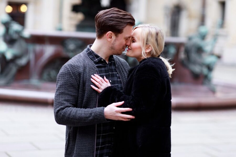 Hamburg: Private Couples' Photoshoot and Walking Tour - The Sum Up