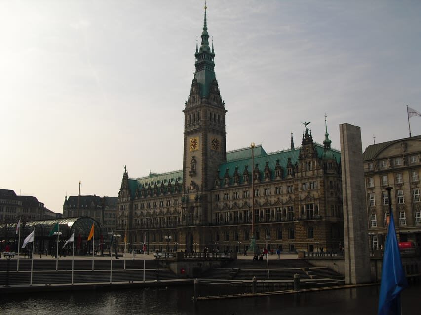 Hamburg: Private - Town Hall, Speicherstadt, Elbphilharmonie - What’s Included and What to Consider