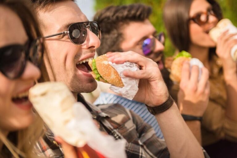 Hamburg: St. Pauli Food and Bier Tour - Why This Tour Works Well