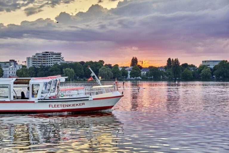 Hamburg: Twilight cruise - Who Will Love This Tour?