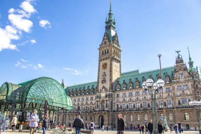 Hamburgs Art and Culture revealed by a Local - What’s Included and What to Consider