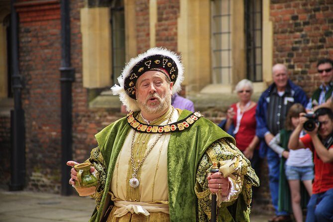 Hampton Court Palace & Garden Maze, Private Tour Admission with Audio Guides - The Sum Up