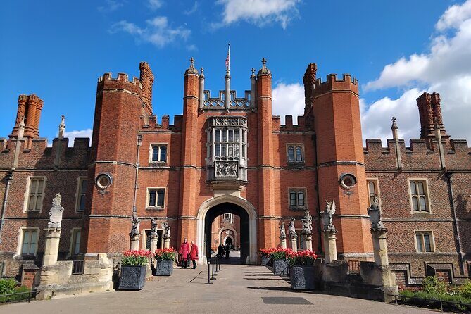 Hampton Court Palace Private Guided Tour - Who Would Love This Tour?