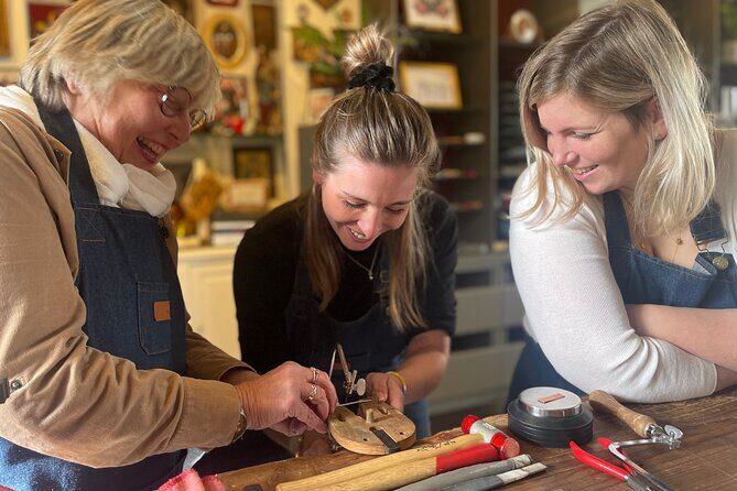 Handcraft your own silver ring in Bruges - The Meeting Point and Practical Info