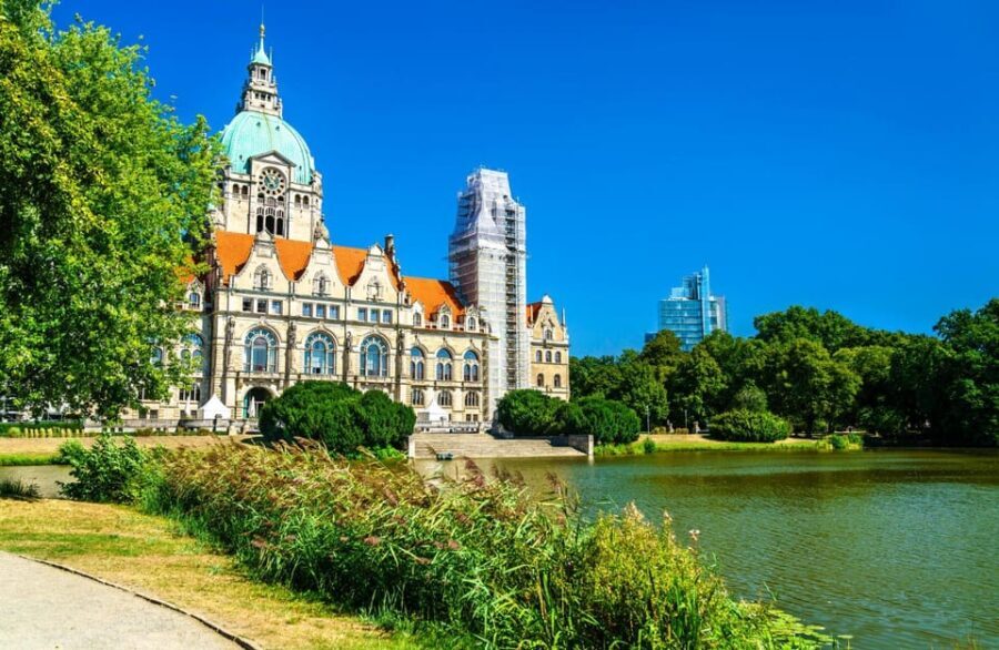 Hannover: Express Walk with a Local in 60 minutes - A Closer Look at the Hannover Express Walk