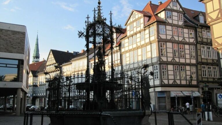 Hannover: Private Guided Walking Tour - Who Should Consider This Tour?