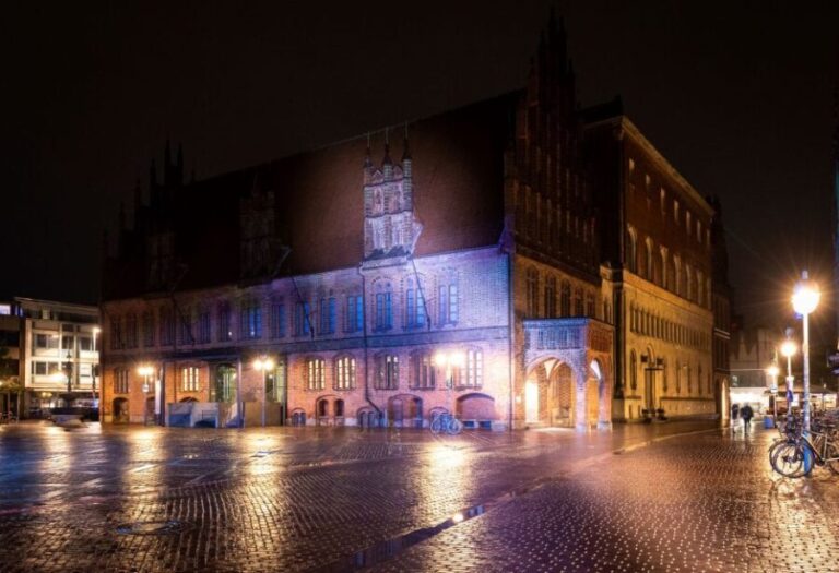 Hanover: Flashlight Guided Walking Tour at Night - Who Will Love This Tour?