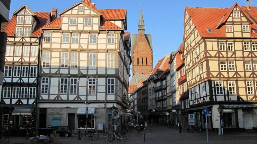 Hanover: Old Town Historical Walking Tour by Geo Epoche - A Detailed Look at the Hanover Old Town Tour