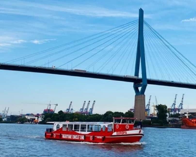 Harbor Tour with Live moderation in German - A Closer Look at the Harbor Tour Experience