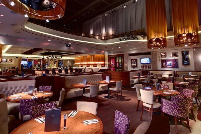 Hard Rock Cafe Florence with Set Lunch or Dinner - A Closer Look at Dining at Hard Rock Florence