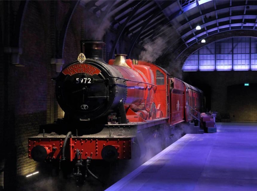 Harry Potter: Warner Bros. Studio Tour from King's Cross - An in-depth look at the Warner Bros. Studio Tour from Kings Cross