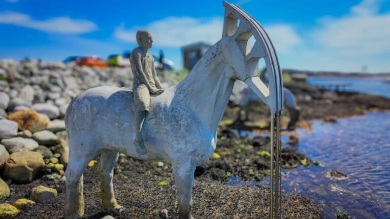 Haugesund: Guided Scenic Minibus tour of Haugesund - An In-Depth Look at the Haugesund Guided Minibus Tour