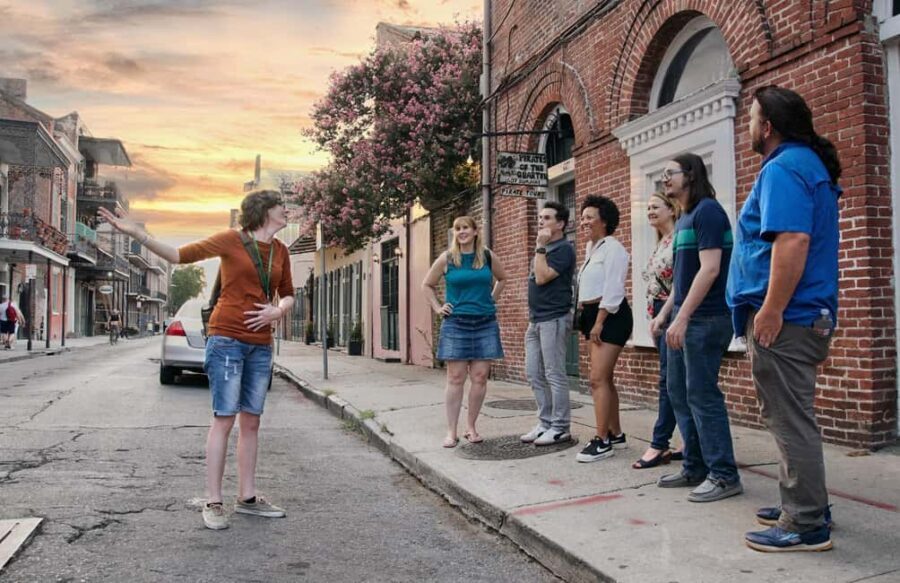 Haunted French Quarter Ghost Tour with Local Guide - Muriel’s Seance Room and Modern Tales