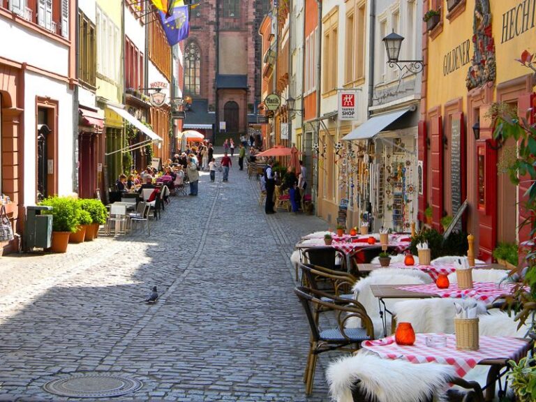 Heidelberg: City of Romance 2-Hour Walking Tour - Who Would Love This Tour?