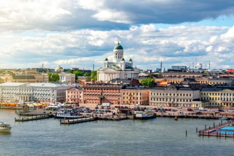 Helsinki: Private Walking Tour with a Local Guide - Who Is This Tour Best For?