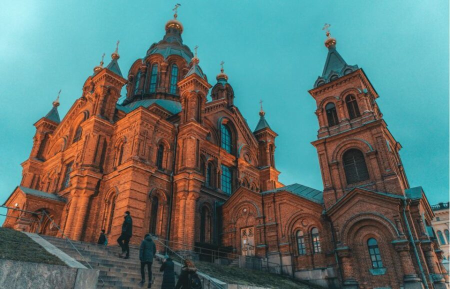 Helsinki: Small-Group Walking Tour with City Planner Guide - An In-Depth Look at Helsinki’s Highlights