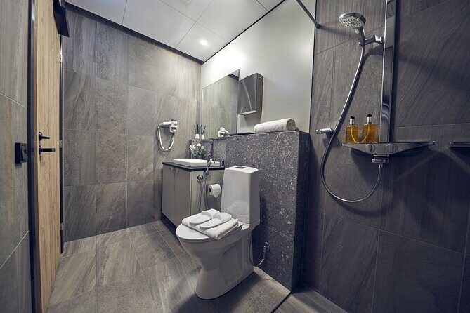 Helsinki-Vantaa Airport Plaza Premium Lounge Terminal 2 - Practical Tips for Visiting