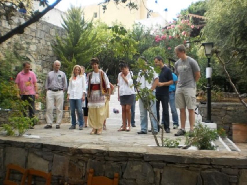 Heraklion Crete: Cretan and Greek Dance Lesson at Arolithos - An In-Depth Look at the Experience
