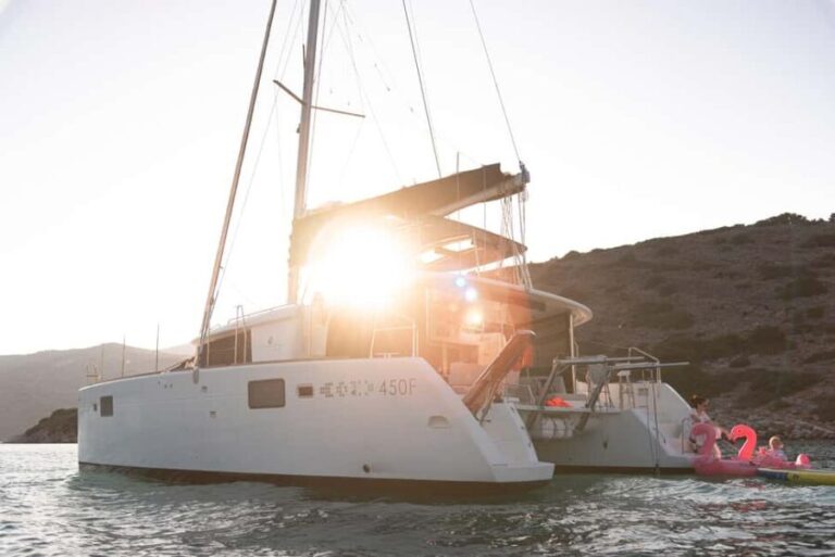 Heraklion: Dia Catamaran with Chef Dinner, Open Bar & Sunset - Who Should Book This Tour?