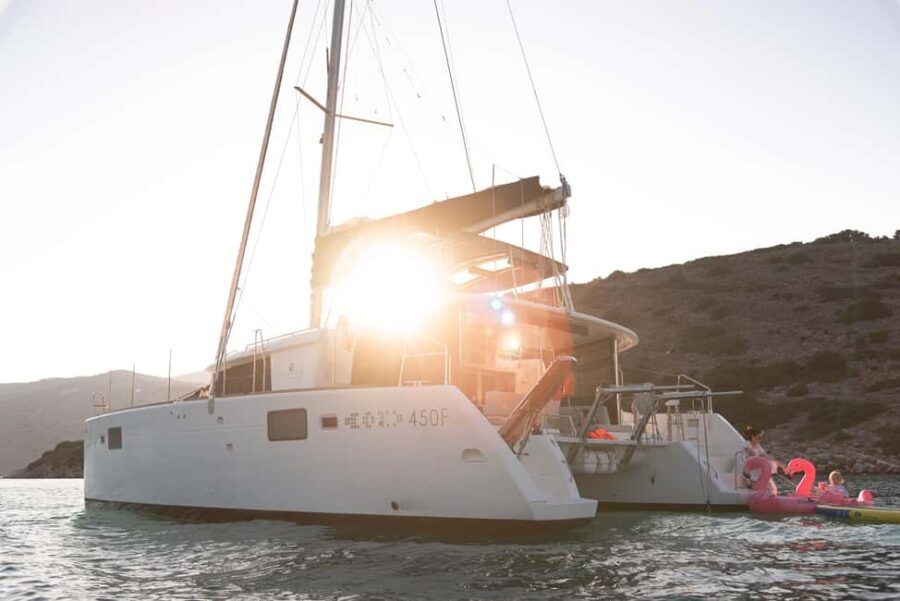 Heraklion: Dia Catamaran with Chef Dinner, Open Bar & Sunset - Who Should Book This Tour?