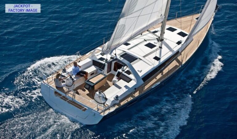 Heraklion: Dia Island Luxury Sailing Trip with Meal & Drinks - What Makes This Tour Stand Out?