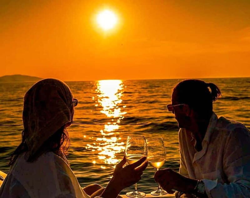 Heraklion: Dia Island Sunset Boat Tour with Dinner - A Detailed Look at the Experience