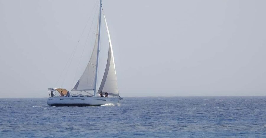 Heraklion: Sailing Cruise to Dia Island with Drinks and Meal - The Experience: What to Expect on Your Sailing Day
